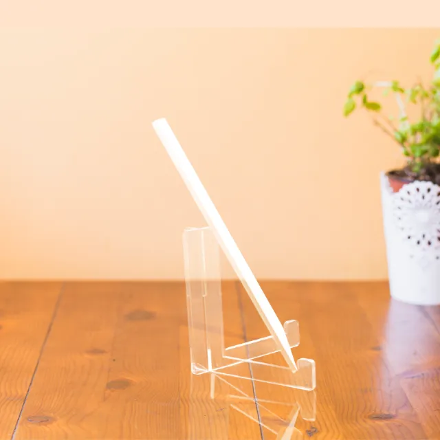 EverythingBoho Cat Acrylic Display Stand (White) - Image 2